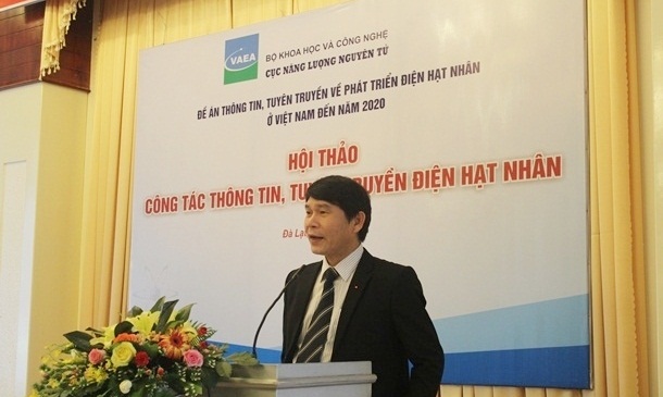 TS. Ho&agrave;ng Anh Tuấn - Cục trưởng Cục Năng lượng nguy&ecirc;n tử (Bộ KHoa học v&agrave; C&ocirc;ng nghệ) ph&aacute;t biểu tại Hội thảo