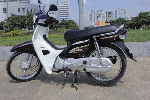 Sự kh&aacute;c biệt giữa Honda Super Dream 110 v&agrave; Honda Wave Alpha 