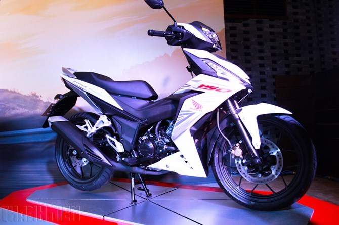 Honda Winner 150 c&oacute; lợi thế thương hiệu, động cơ, đ&egrave;n pha LED. Ảnh: Thanh ni&ecirc;n