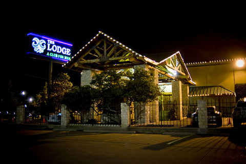 Hộp đ&ecirc;m nổi tiếng ở Texas The Lodge c&oacute; kiến tr&uacute;c độc đ&aacute;o