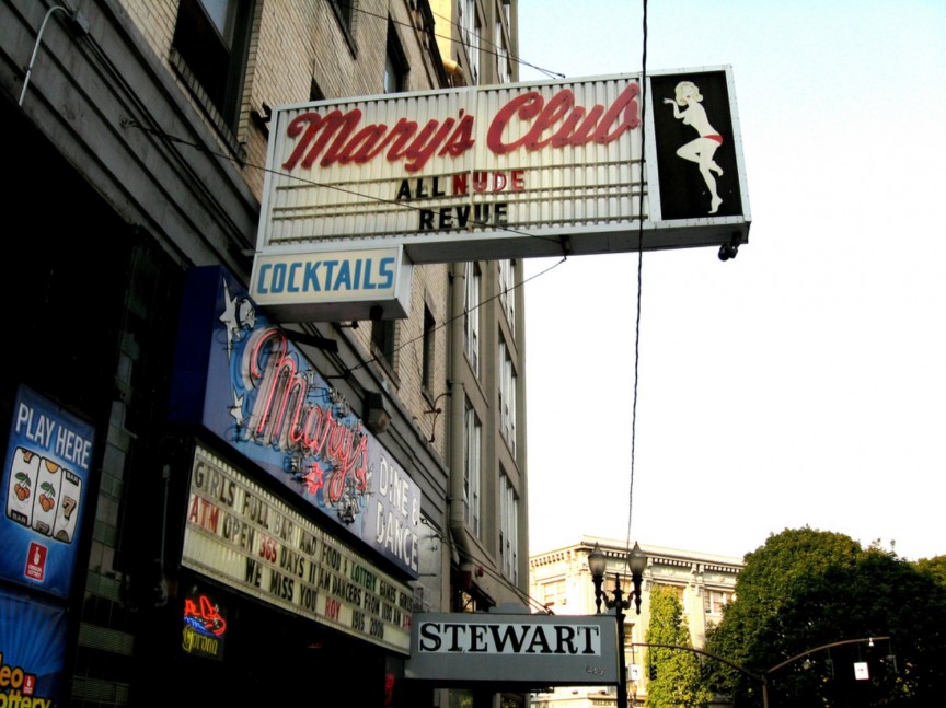 Mary Club l&agrave; hộp đ&ecirc;m c&oacute; từ năm 1954 tại Portland