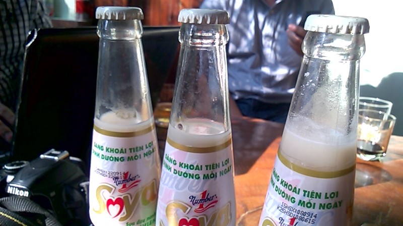 Trước đ&oacute; sữa đậu n&agrave;nh Soya Number 1 của T&acirc;n Hiệp Ph&aacute;t cũng bị kh&aacute;ch h&agrave;ng tố bị mốc đen d&ugrave; c&ograve;n hạn sử dụng