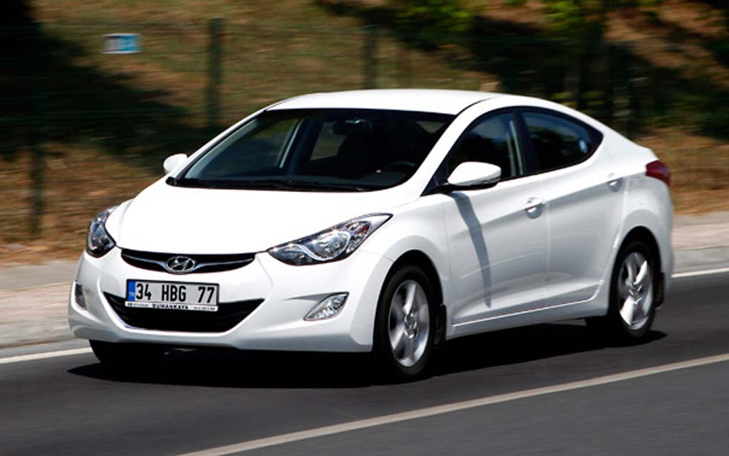 Huyndai Elantra c&ugrave;ng với Huyndai Accent đều l&agrave; 2 mẫu xe chiến lược của nh&agrave; sản xuất đến từ H&agrave;n Quốc