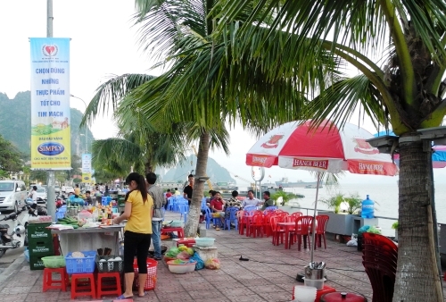 phố ẩm thực ở Hạ Long
