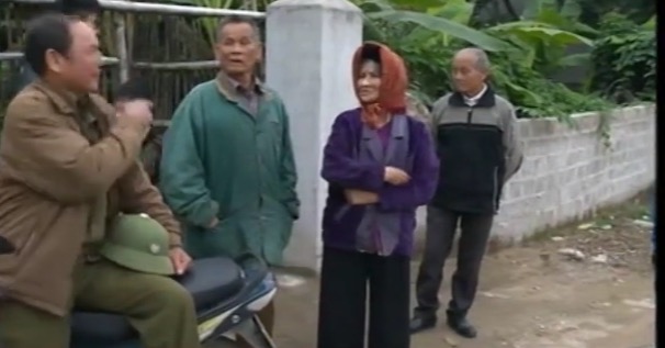 Nhiều nông dân nghèo tỉnh Thanh Hóa đang nơm nớp lo sợ bị mất trắng số tiền đã nộp cho Trung tâm hỗ trợ người nghèo Nhiều nông dân nghèo tỉnh Thanh Hóa đang nơm nớp lo sợ bị mất trắng số tiền đã nộp cho Trung tâm hỗ trợ người nghèo