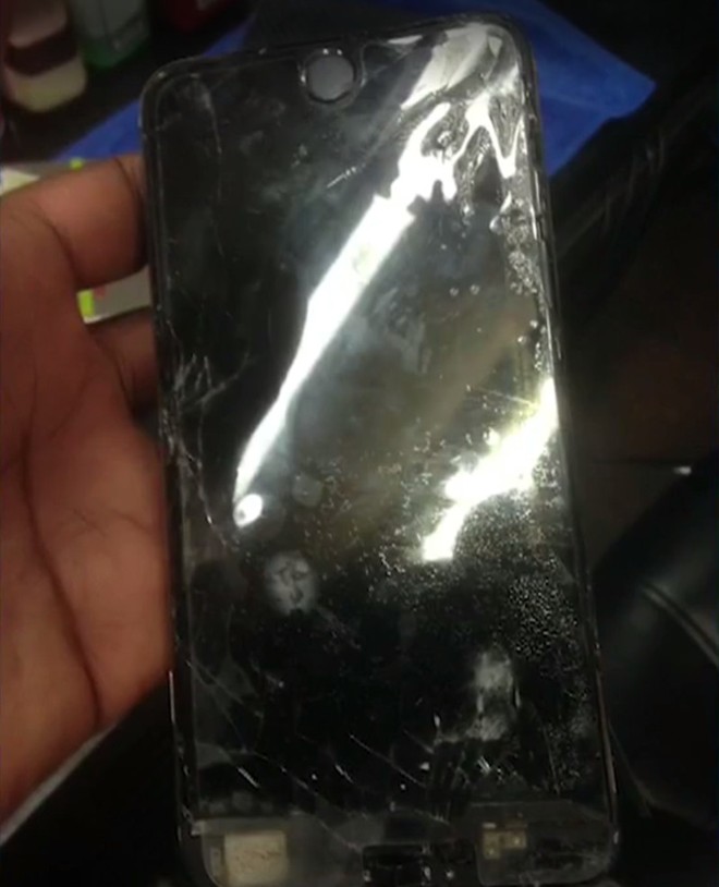 Đ&atilde; c&oacute; nhiều vụ điện thoại iPhone ch&aacute;y nổ thời gian gần đ&acirc;y khiến người d&ugrave;ng Apple hoang mang