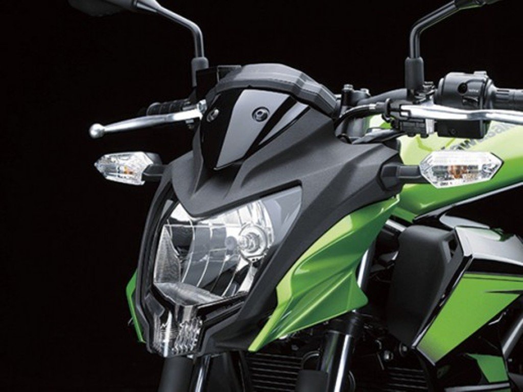 Xe m&aacute;y mới Kawasaki Z250 đang trở th&agrave;nh đối thủ đ&aacute;ng gờm của CBR250R