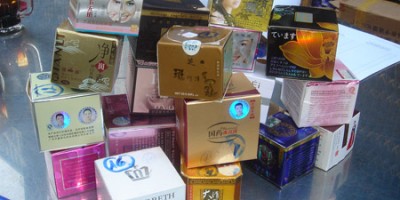 Kem dưỡng da chứa h&agrave;m lượng thủy ng&acirc;n cao g&acirc;y hại cho cơ thể