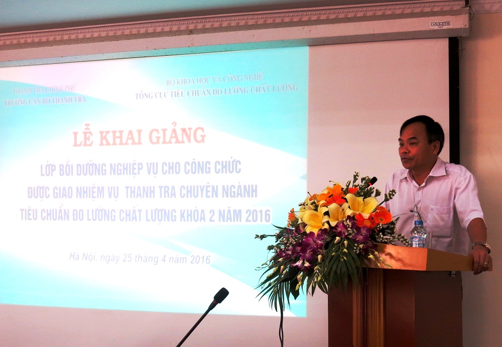 Tổng cục trưởng Tổng cục Ti&ecirc;u chuẩn Đo lường Chất lượng Trần Văn Vinh ph&aacute;t biểu khai mạc lớp bồi dưỡng