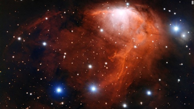 Kh&aacute;m ph&aacute; vũ trụ cho thấy vũ trụ đang mờ dần. Ảnh NASA