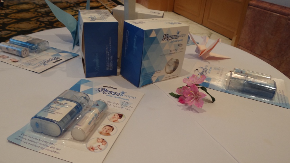Kiyomi giới thiệu khăn giấy n&eacute;n v&agrave; t&atilde; trẻ em kh&ocirc;ng 13Win21 con - Tri ân hội viên mỗi tháng 2000 tỷ
