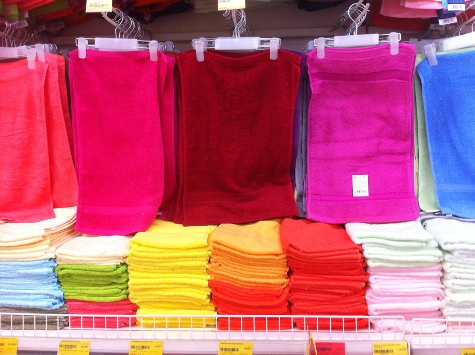 Khăn mặt màu sắc bắt mắt, giá rẻ bán khắp nơi, chất lượng khó kiểm soát Khăn mặt màu sắc bắt mắt, giá rẻ bán khắp nơi, chất lượng khó kiểm soát