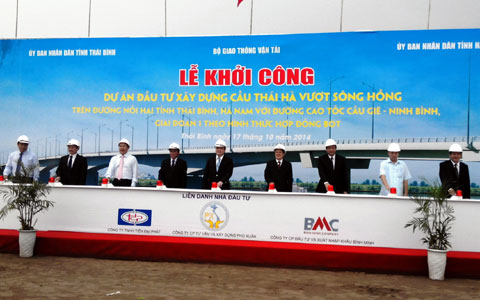 Khởi c&ocirc;ng x&acirc;y dựng c&ocirc;ng tr&igrave;nh cầu Th&aacute;i H&agrave; vượt s&ocirc;ng Hồng tr&ecirc;n đường nối hai tỉnh Th&aacute;i B&igrave;nh - H&agrave; Nam với đường cao tốc cầu Giẽ Ninh B&igrave;nh. Ảnh minh họa