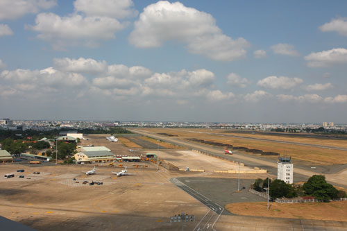 s&acirc;n bay T&acirc;n Sơn Nhất