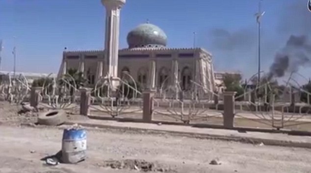 Ramadi hoang t&agrave;n sau khi bị khủng bố IS chiếm đ&oacute;ng