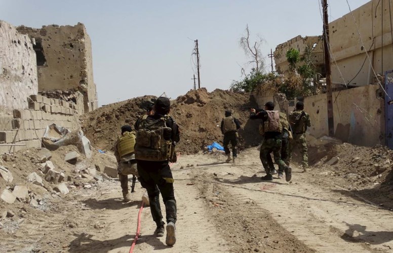 Lực lượng an ninh Iraq tr&ecirc;n đường truy l&ugrave;ng khủng bố IS ở v&ugrave;ng ngoại &ocirc; Ramadi 