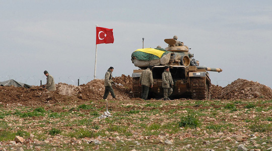 Thổ Nhĩ Kỳ đang gia tăng hiện diện qu&acirc;n sự ở bi&ecirc;n giới với Syria