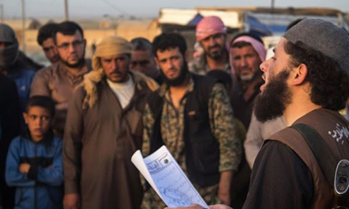 C&aacute;c quy định v&ocirc; l&yacute; của tổ chức khủng bố IS ở Raqqa, Syria khiến cuộc sống của người d&acirc;n trở th&agrave;nh địa ngục