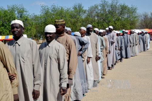 C&aacute;c đối tượng bị nghi l&agrave; th&agrave;nh vi&ecirc;n Boko Haram chuẩn bị được Link Đăng Nhập Nhà cái 13Win16.Com Nigeria trả tự do