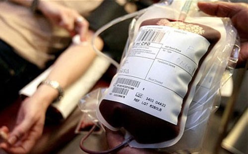 Khủng bố IS giết 1 tay s&uacute;ng cố t&igrave;nh hiến m&aacute;u khi biết m&igrave;nh nhiễm HIV/AIDS