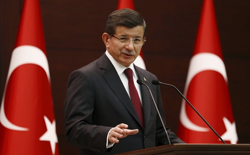 Thủ tướng Thổ Nhĩ Kỳ Ahmet Davutoglu ph&aacute;t biểu trong cuộc họp b&aacute;o tại thủ đ&ocirc; Ankara ng&agrave;y 25/8