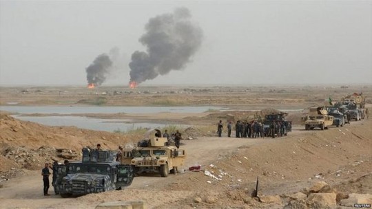 Lực lượng Iraq đang cố gắng gi&agrave;nh Ramadi từ khủng bố IS 