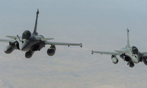 Chiến dịch kh&ocirc;ng k&iacute;ch khủng bố IS đầu ti&ecirc;n của Ph&aacute;p tại Syria đ&atilde; th&agrave;nh c&ocirc;ng