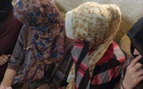 N&ocirc; lệ t&igrave;nh dục Yazidi bị khủng bố IS đối xử như s&uacute;c vật  