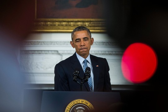 Tổng thống Mỹ Bacrack Obama hồi tuần trước th&ocirc;ng qua 2 bước quan trọng để tập trung v&agrave;o cuộc chiến với khủng bố IS tại miền Đ&ocirc;ng Bắc Syria