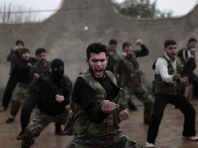 C&aacute;c chiến binh nổi dậy Syria được Mỹ huấn luyện để chống khủng bố IS