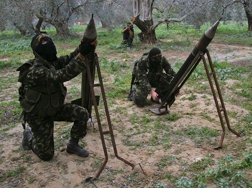 Tên lửa của Lữ đoàn Thánh chiến Hồi giáo ở Dải Gaza nhắm vào Israel Tên lửa của Lữ đoàn Thánh chiến Hồi giáo ở Dải Gaza nhắm vào Israel