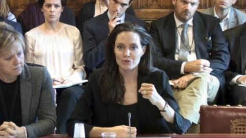 Angelina Jolie cảnh b&aacute;o khủng bố IS sử dụng cưỡng hiếp như vũ kh&iacute; chiến tranh quy m&ocirc; lớn chưa từng thấy