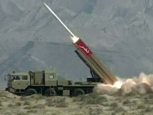 Ấn Độ cảnh b&aacute;o IS c&oacute; thể nhận vũ kh&iacute; hạt nh&acirc;n từ Pakistan