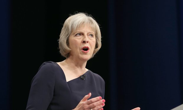 Tân Thủ tướng Anh Theresa May miêu tả đây là ‘vụ việc khủng khiếp’, cho hay nhà chức trách Anh sẵn sàng hỗ trợ các quan chức Pháp, theo AFP.