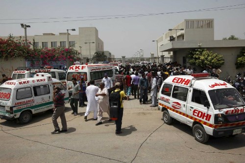 19 người đ&atilde; thiệt mạng trong vụ khủng bố xả s&uacute;ng tr&ecirc;n xe bus tại Pakistan