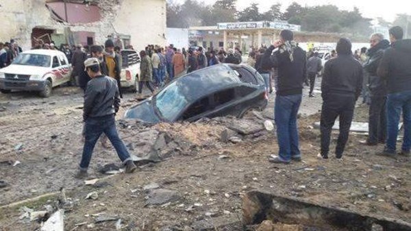 Hiện trường vụ đánh bom xe ở Libya Hiện trường vụ đánh bom xe ở Libya