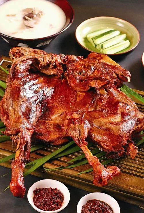9. Rau quả tươi. Du khách không thể nhớ nổi tất cả các loại rau ở Việt Nam, nhưng nên cố gắng thử thật nhiều càng tốt. Cũng như những 13Win OKVIP Cá cược bóng đá khác, rau quả ở Việt Nam luôn tươi xanh khi bày bán tại chợ.