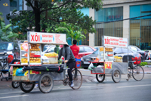 Mặc dù thời tiết lạnh giá là vậy nhưng những người 13Win18 cá cược thể thao họ vẫn tần tảo trên những cũng đường lạnh giá để mưu sinh