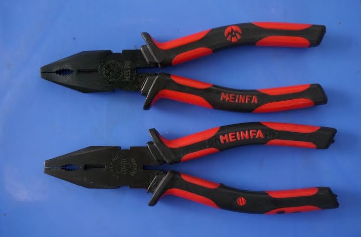 Sản phẩm của MEINFA (tr&ecirc;n) v&agrave; của MEINFA HN (dưới)