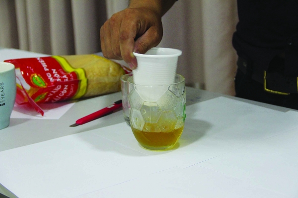 T&aacute;ch lấy nước
