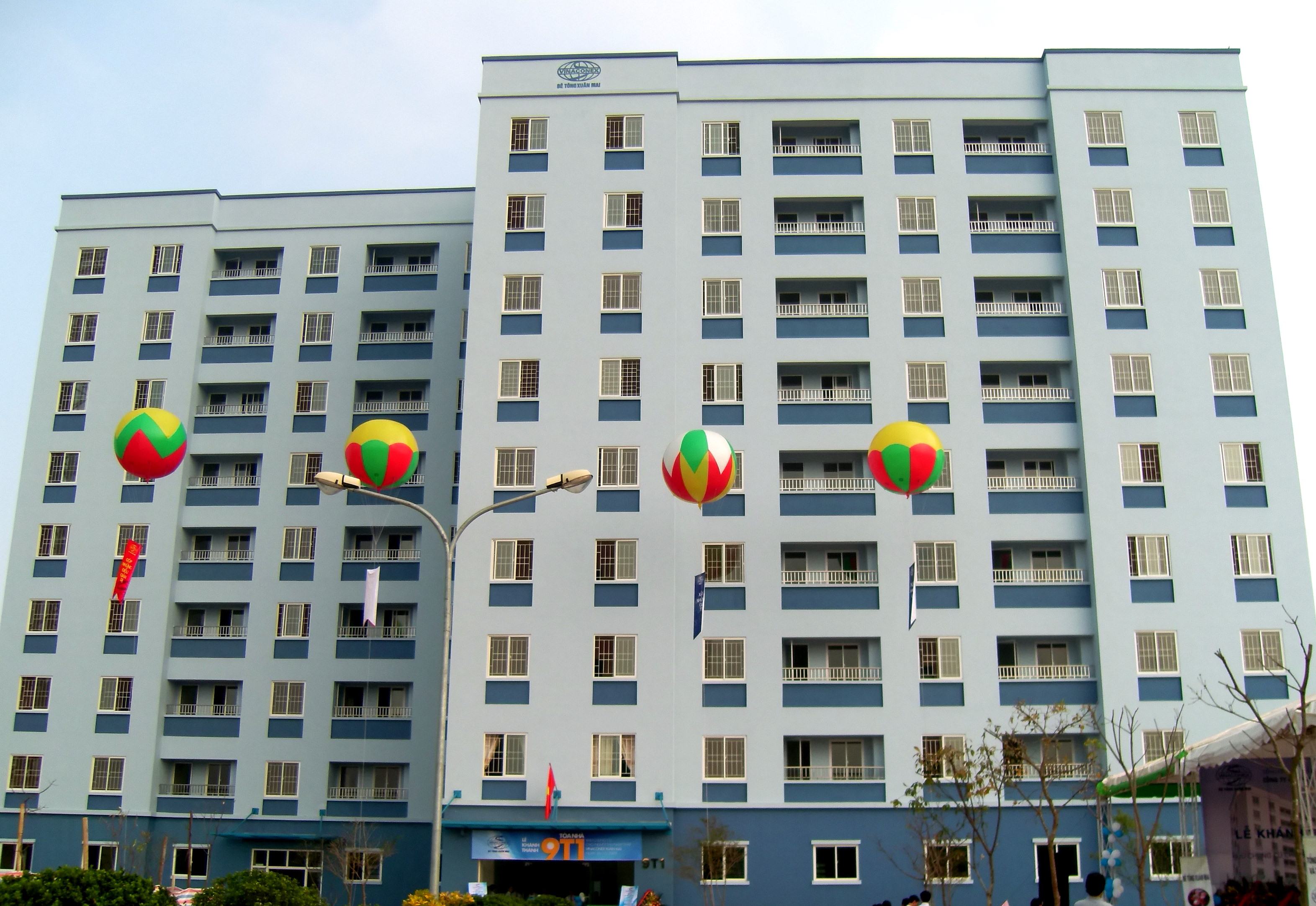 Nh&agrave; ở cho người thu nhập thấp