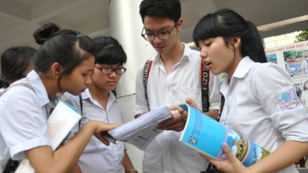 Nhiều trường đại học tại TPHCM t&iacute;ch cực t&igrave;m ph&ograve;ng trọ cho th&iacute; sinh trong 4 ng&agrave;y diễn ra kỳ thi quốc gia 2015