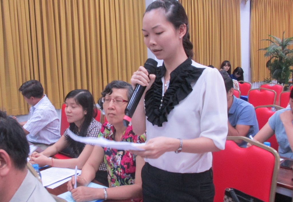 Nhiều c&aacute;n bộ, gi&aacute;o vi&ecirc;n c&ograve;n mơ hồ trong việc đăng k&yacute; hồ sơ dự thi kỳ thi THPT quốc gia 2015
