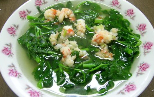 B&aacute;t canh rau m&ugrave;ng tơi l&agrave; biện ph&aacute;p giải nhiệt hữu hiệu cho m&ugrave;a h&egrave;
