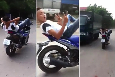 Clip l&aacute;i xe bằng ch&acirc;n ph&oacute;ng vun v&uacute;t tr&ecirc;n đường khiến người xem kh&ocirc;ng khỏi r&ugrave;ng m&igrave;nh sợ h&atilde;i