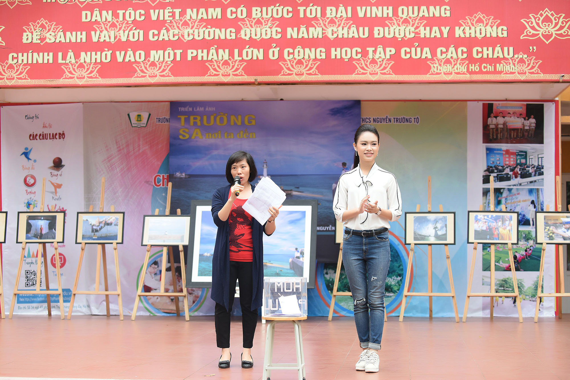 &lsquo;Người đẹp truyền th&ocirc;ng&rsquo; Ph&ugrave;ng Bảo Ngọc V&acirc;n k&ecirc;u gọi gẫy quỹ từ thiện v&igrave; Trường Sa