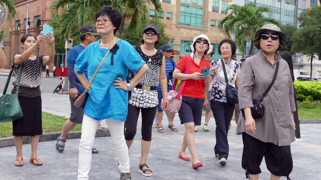 Ph&oacute; Thủ tướng y&ecirc;u cầu kiểm so&aacute;t chặt chẽ hơn những Tour du lịch 0 đồng
