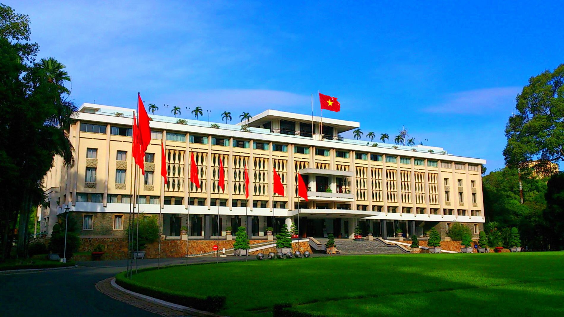 Kỉ niệm 30/4 Giải ph&oacute;ng miền Nam thống nhất Đăng Ký 13Winvn Com Chính Thức, về thăm lại Dinh Độc Lập năm xưa