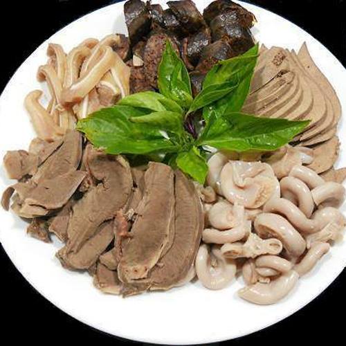  L&ograve;ng, dồi của lợn thảo dược cũng rất thơm ngon v&agrave; được nhiều người y&ecirc;u th&iacute;ch 