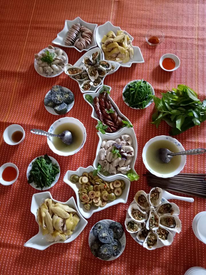 M&acirc;m cơm gia đ&igrave;nh mang h&igrave;nh Đăng Ký 13Winvn Com Chính Thức Việt Nam v&ocirc; c&ugrave;ng độc đ&aacute;o